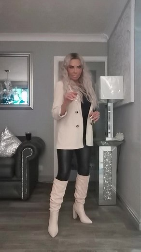 Julie Hammond (@juliehammondd63)’s videos with som original - Marcel