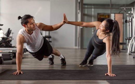 Partner Ab Workouts: 5 Exercises to Do at Home Together