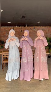 2.6K views · 13 reactions | Meh kak Fana nk share detail size model, nmpk exclusive sgt dgn lace Inasha tu殺 Sesuai korg nak pkai pergi majlis, kenduri or ofis pun cantikk jerr  Inasha 1 psg: #Normal Price: 1 Psg RM139 #Launching Price: 1 Psg RM99 - Free Matching Shawl Jom dapatkan skrg, blh direct ke website kami di https://nfhboutiquegallery.com | NFH Boutique Gallery | Facebook