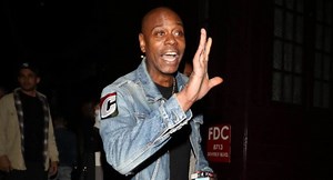 Dave Chappelle Recalls How He Hilariously Clapped Back At King of R&Pee R. Kelly & His Goons