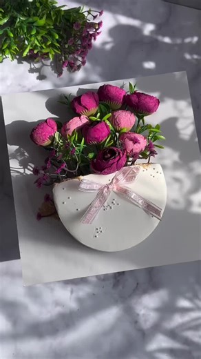 Forever Exclus1ive Theme Cakes are perfect for any occasion. 🎂 What Makes Our Cakes Special? 💯 Fully Customized Designs (think suits, tools, ties, hobbies, and more!) ✨ Premium Ingredients & Mouthwatering Flavors- ✨Handmade with love right here in Lahore- ✨ Free name/message personalization- ✨ Timely, reliable delivery- 📸Just send us your idea - we'll turn it into a cake you will never forget - 🎂These cakes will surely be something extraordinary that your loved ones will remember forever! Il