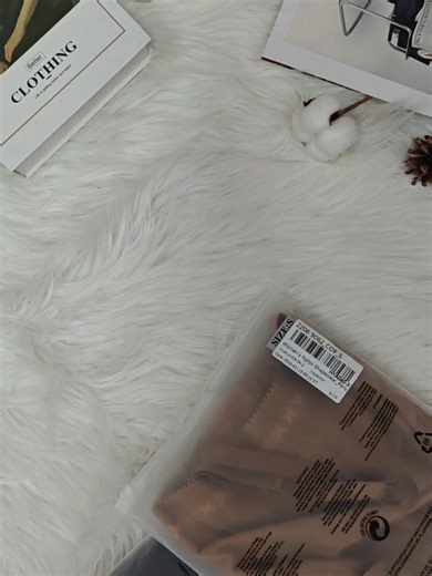 Perfect Fit Fashion: Double Zip Comfort for Curvy Bodies