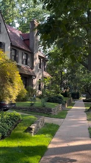 Forest Hills Garden 🏡🍁🌿💕🇺🇸🗽 #queens #newyorkcity | New York Today