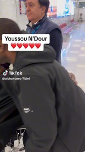 29K views · 305 reactions | Youssou Ndour avec la diva ivoirienne Aïcha Koné | Inedit221 | Facebook