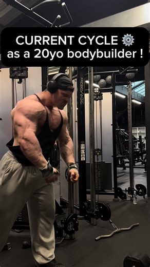 Max wadsworth on Instagram: "NO SIDE EFFECTS ‼️ . . . . #bodybuilding #gymcycle #gymreels"