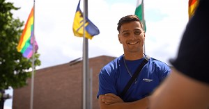 Mit Profi-Handballer Lucas Krzikalla unterwegs beim CSD-Leipzig