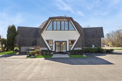 6335 Joliet Rd, Countryside, IL 60525 - MLS 12326666 - Coldwell Banker