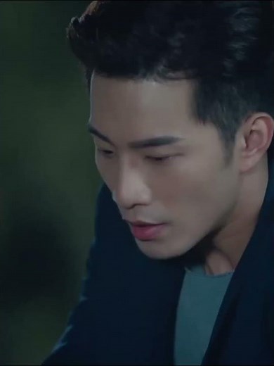 Xiaoqi, what's wrong with you?#甜宠#mygirlfriendisanalien#shorts#外星女生柴小七#万鹏#徐志贤