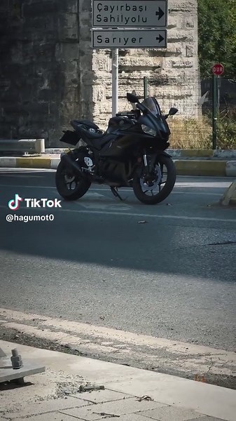 Yamaha YZF-R25: Sportbike Overview and Features