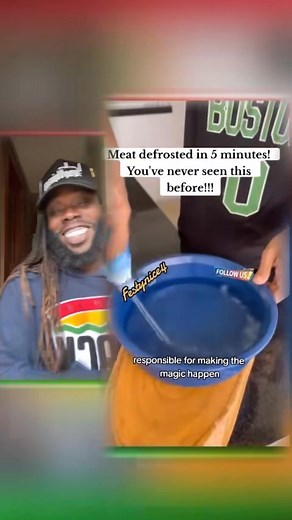 Thanksgiving is in 5 minutes and y’all still got frozen turkey in the sink 😂 I found this video that shows how to thaw meat QUICK… so I watched it because I am the problem. Matter fact, some of y’all about to serve ice-glazed turkey if you don’t watch this now. | Chaz Bruce