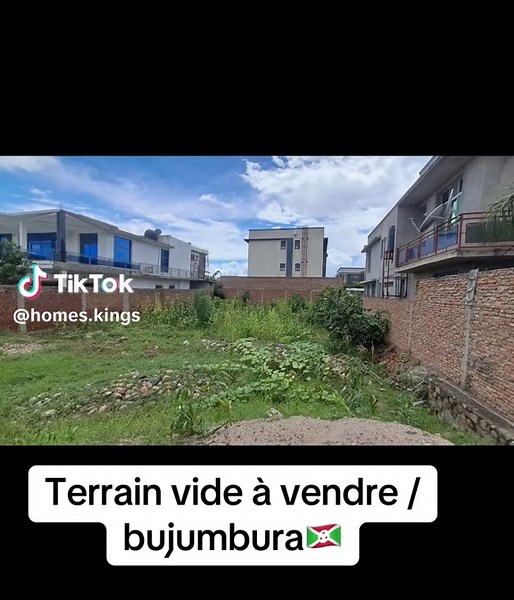 Terrain à vendre dans le quartier miroir à Bujumbura