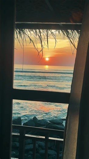 Wake up to the sound of soft waves, open your window, and let the infinite ocean greet you. Our Infinity Sea View Couple Cottage is designed for couples who want serenity, romance, and pure beachfront luxury in one place. 🌊 Highlights: ✔ Panoramic infinity-style sea view ✔ Private & cozy cottage for couples ✔ Elegant interior with premium comfort ✔ Steps away from the crystal-blue beach ✔ Perfect for honeymoon, anniversary & romantic getaways When the evening sun melts into the horizon and the 