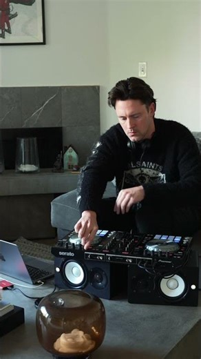 New week, new mix 🔊 This one is for all my Drake fans out there. Full mix on channel #drake #djmix