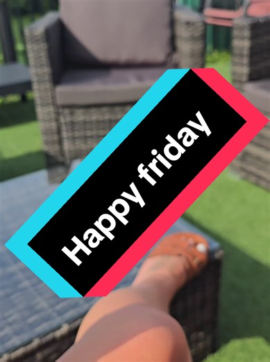 Happy friday... sitting in the garden with the sun and a cuppa!.#summer #morning #fridayfeeling #morning #fyp