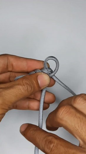 Mastering the Snake Knot: A Paracord Tutorial