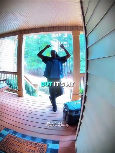 Delivery Driver's Final Emotional Message to His Favorite House 🥺😭