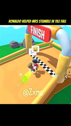 Ronaldo Helped Mrs Stumble In Tile Fall🥹😍
