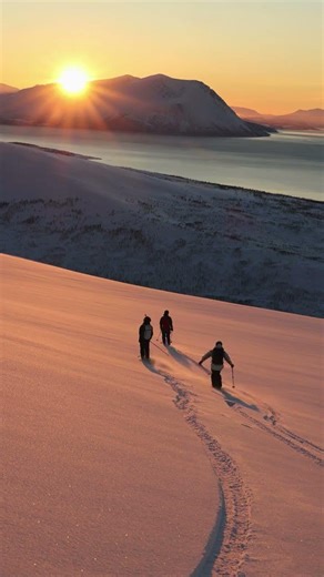 “Sunset Thrills: Mountain Skating from the Himalayan Peaks”🏔️#expedition #mountaina#nepal#adventure