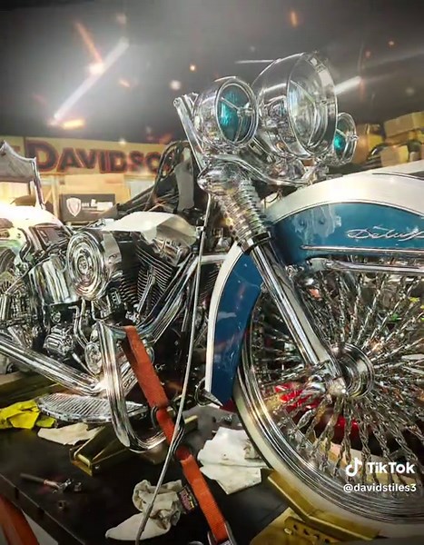 Sneak peek at my bike. Front air ride installation #elray #cmcmotorsports #tattooartist #michigantattooartist #harleydavidson #motorcycle #softaildeluxe #motorcycletiktok #softail #deluxe #bikesoftiktok #readytoride #windtherapy