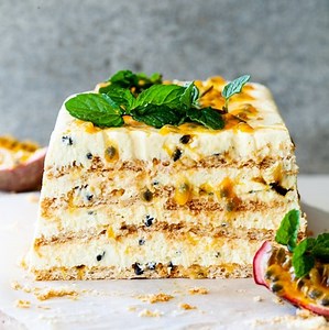 Passionfruit ice box cake