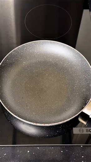 How to make gordon ramsays scrambled eggs.