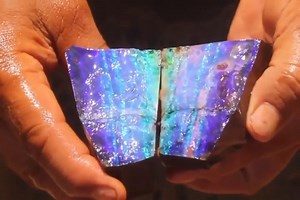 36K views · 1K reactions | Stunning Opal Reveal  | #Geology #GeologyPage #opal Watch as this piece of opal is cracked open. | Geology Page | Facebook