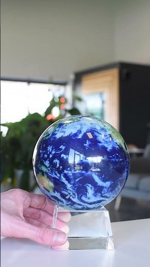 Plus qu'un globe terrestre, c'est un globe Mova ! 🌎 #globe #globeterrestre #mova #movaglobe #shorts