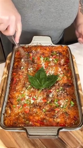 Perfect #MeatlessRecipe for pasta night, so easy and delicious! 🎬 This video was produced by Network Media and Kells Kitchen | The Simple Dish