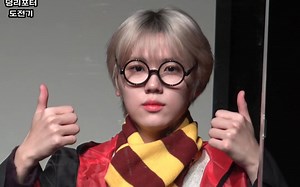 【CRAVITY安成民】211106 小萝波特挑战记 好呆萌的小朋友 | 4K签售饭拍