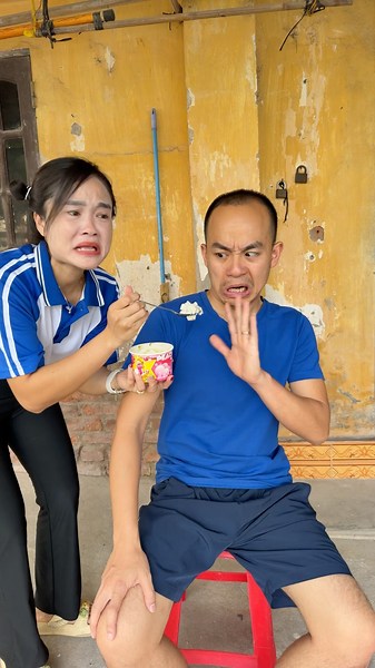 The Baby Who Was Reluctant to Eat Porridge and the Outcome