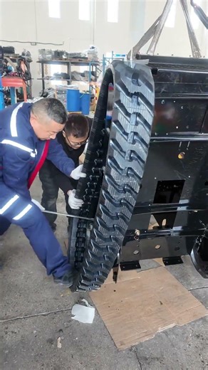 How a Skid Steer Loader Is Built Factory Assembly Process | JRD