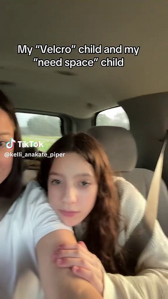 My twins are opposites 🩷 #twins #opposites @anakateandpiperdodd