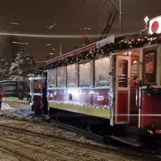 676K views · 26K reactions | 殺 The “Christmas fleet” of trams and buses officially hit the streets of Prague today and will remain in operation through January 6! READ MORE HERE: https://praguemorning.cz/r/ogJxd | Prague Morning | Facebook