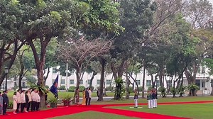21K views · 154 reactions | NOW: Cambodian Prime Minister Hun Manet arrives in Malacañang for a meeting with Philippine President Ferdinand Marcos Jr. this Tuesday. The two leaders are expected to hold a press conference after their dialogue. | via Katrina Domingo, ABS-CBN News | ABS-CBN News | Facebook