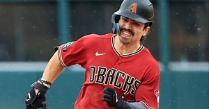 MLB teams make final playoff push with postseason spots on the line