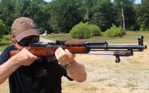 中国56式半自动步枪测评【中文字幕】