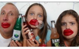 【奇葩家庭】鼻屎糖挑战 Freaky Soda Gummy Boogers Bean Boozled Challenge