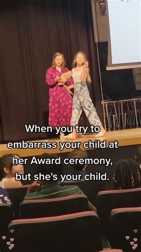 Embarrassing my kid when pick up from school#kids #school # lembarrassing #fyp #funny