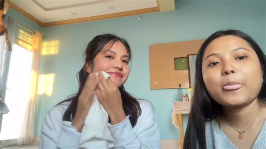 Kavi Ta on Instagram: "Blindfold makeup challange 🤣"