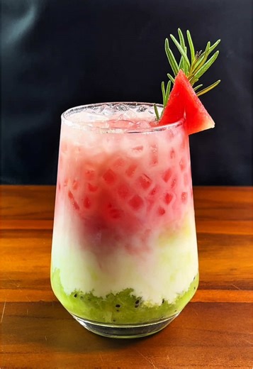 Too Pretty to Sip 😋 #drinkrecipes #whattowatch #watermelon #delicious #recipes