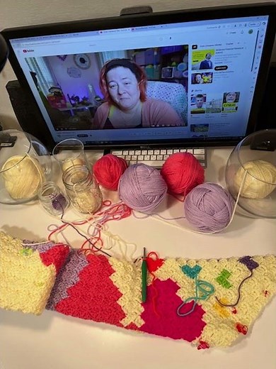 Boggy Bear FREE Graph Patterns and c2c Crochet Blankets for Boggy Creek Camp