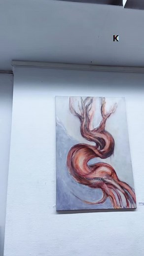 METAMORPHOSES Solo-expositie van Irene Kovalevskaya. Haar half abstracte schilderijen verbeelden transformatie, veerkracht en de voortdurende wisselwerking tussen mens en natuur. Lange Zaal Te zien tot en met 23 november #metamorphoses #expositie #abstract #transformatie #natuur #denhaag | Haagse Kunstkring