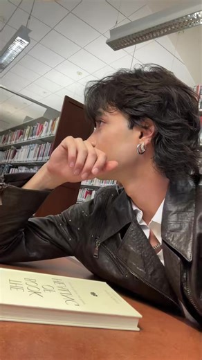 send me a text, beautiful https://www.staryo.com/sebastian/message | Sebastian Moy