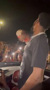 89K views · 2.5K reactions | It was an absolute SCENE at the airport when the Phoenix Suns returned home.  (: DeAndre Ayton) | theScore | Facebook