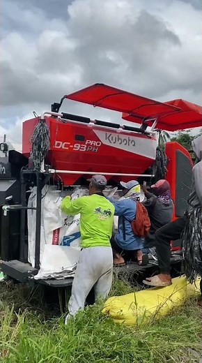 KUBOTA COMBINE HARVESTER DC-93 PRO PH