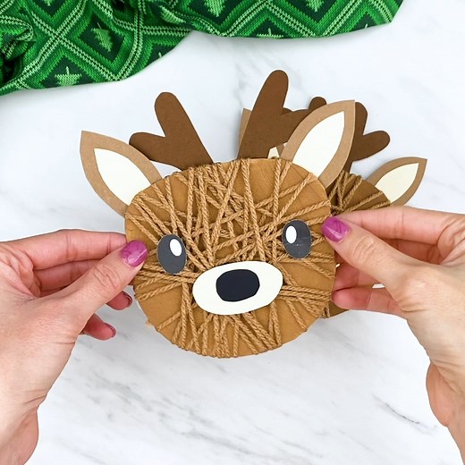 🧶 Yarn Wrapped Reindeer Craft ✂️ Get the template on the blog | Simple Everyday Mom
