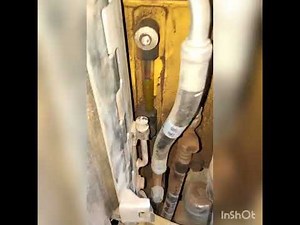 CAT 302 Hydraulic Fluid Maintenance