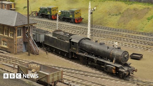 How to build the perfect model railway