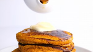 🍽 Recipe: https://chefsavvy.com/pumpkin-pancakes/ These Light and fluffy Pumpkin Spice Pancakes made with real pumpkin puree, pumpkin spice and butter! To make these pancakes light and airy I used whipped egg whites, less flour and melted butter! They make the perfect Fall breakfast! Follow Chef Savvy for more breakfast and brunch recipes perfect for fall! | Chef Savvy