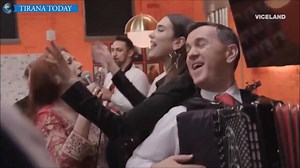 10K views · 241 reactions | Ja çfarë ndodh kur Merita Halili, Dua Lipa dhe Action Bronson bëhen bashkë në SHBA | Tirana Today News | Facebook